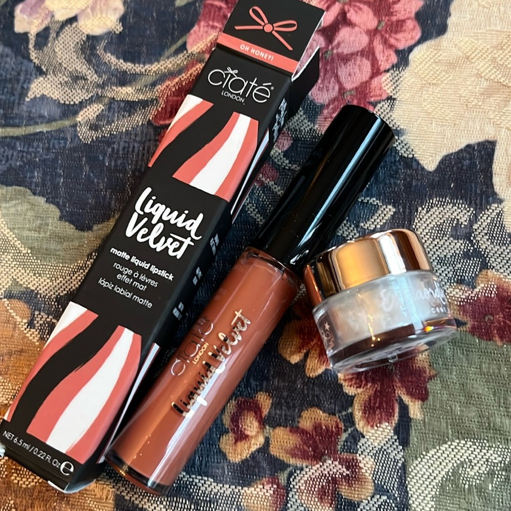 CIATE’ London Liquid Velvet Matte Lipstick & Translucent Powd